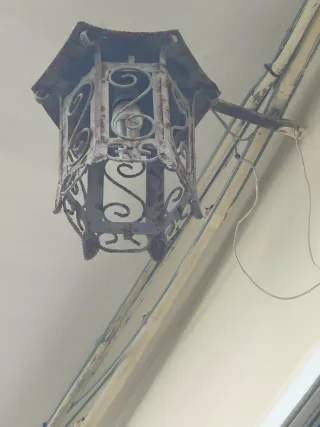 Antica Lanterna in Ferro Battuto