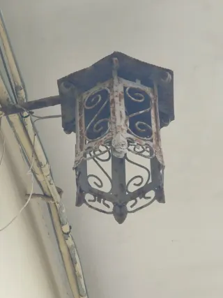 Antica Lanterna in Ferro Battuto