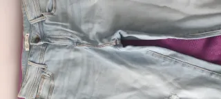 Pantalón vaquero azul claro para mujer