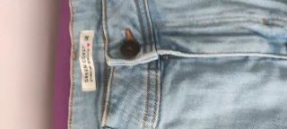 Pantalón vaquero azul claro para mujer