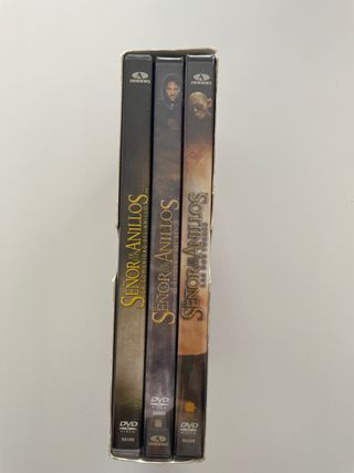 La trilogia del seńor de los anillos en DVD. 8€