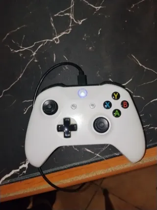 Xbox One s leggere la descrizione