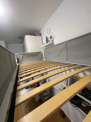 Litera alta IKEA VITVAL con escritorio