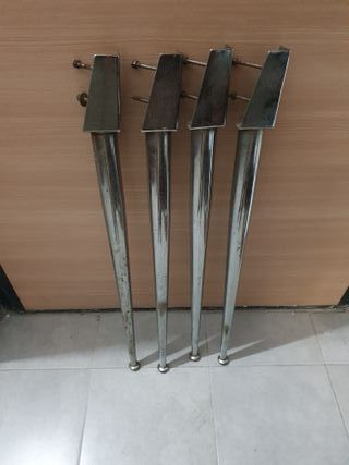 Sedie Salvarani in legno e metallo