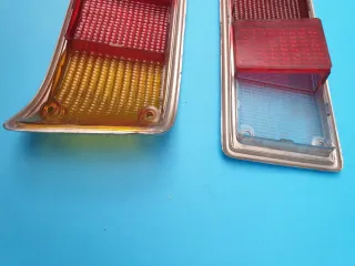 Opel Rekord D plastica fanale posteriore destro e