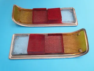 Opel Rekord D plastica fanale posteriore destro e