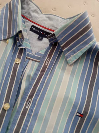 Camisa Tommy Hilfiger Talla M Rayas