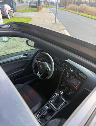 Volkswagen Golf 7.5 TCR Akrapovic