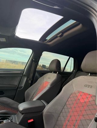 Volkswagen Golf 7.5 TCR Akrapovic