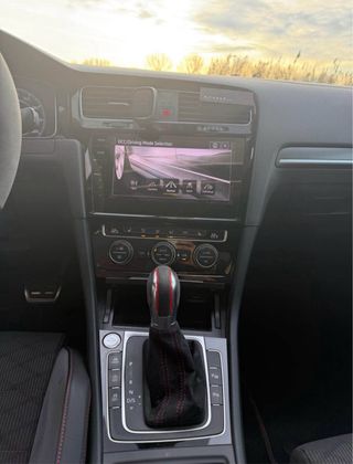 Volkswagen Golf 7.5 TCR Akrapovic