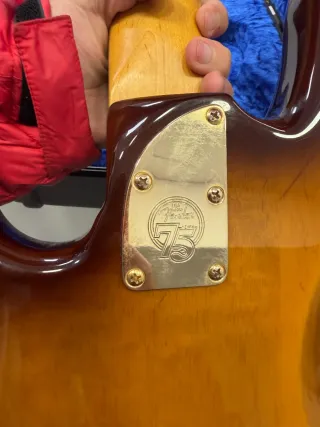 Fender Jazz Bass USA 75th Anniversary – Edición