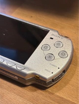 Sony PSP-2004 Argento