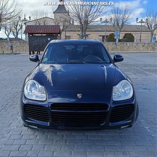 Porsche Cayenne Turbo 4.5 V8 (450 CV)
