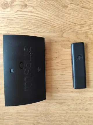 PlayStation 3 + accesorios SingStar y Buzz