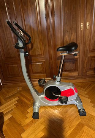 Bicicleta Estática 130cm Alto x 80cm Ancho