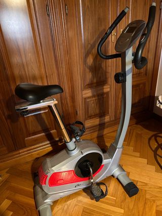 Bicicleta Estática 130cm Alto x 80cm Ancho