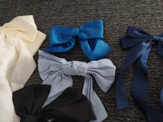 Lote, Lazos de tela varios colores