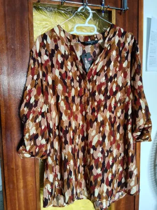 Conjunto Blusa Estampada y Pantalón Marrón Talla M