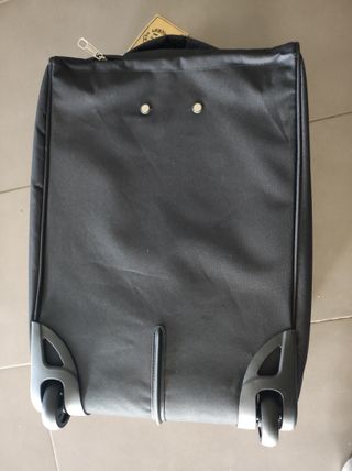 Maleta Privata con ruedas