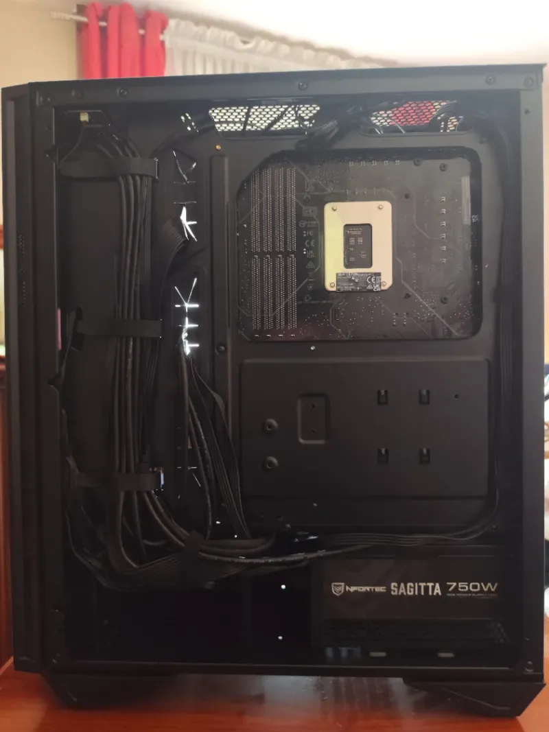 PC Gaming 12400f, ARC B580 12Gb, 16GB DDR4, SSD 1T afbeelding 4