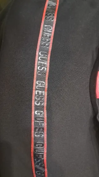Sudadera Guess Negra