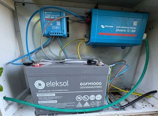 Paneles Solares + Batería + Inversor+Caja estanca