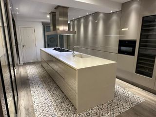 Cocina Lujo Completa con Isla Central - Seminueva