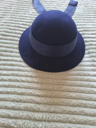 Sombrero niña Tizza's azul marino con lazo.