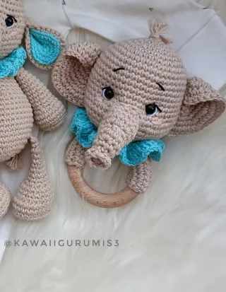Bebé elefante Amigurumi sonajero ganchillo
