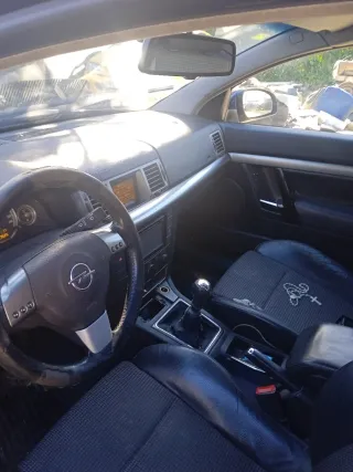 Opel Vectra 2004