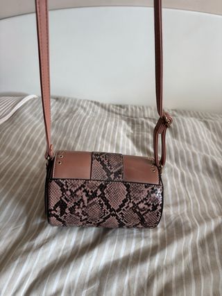 Bolso estampado serpiente dorado y rosa