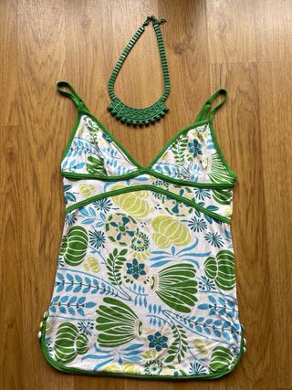 Collar verde rígido Stradivarius