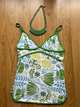 Collar verde rígido Stradivarius