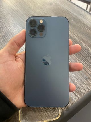 iphonne 12pro en color azul 256gb 74bateria