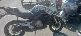 CFMoto 650 MT Touring con Maletas Laterales