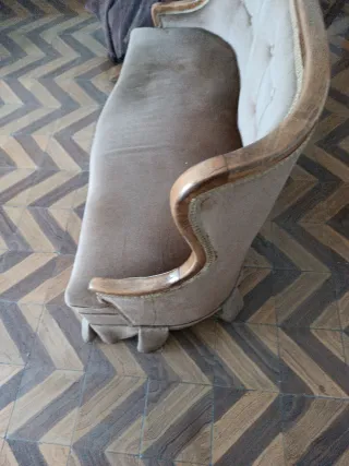 Última Oportunidad! Sofá de entrada pequeño antigu