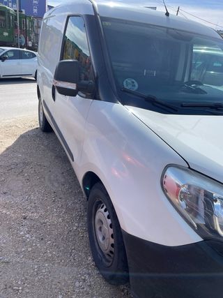 FIAT Doblò 1.6 105cv