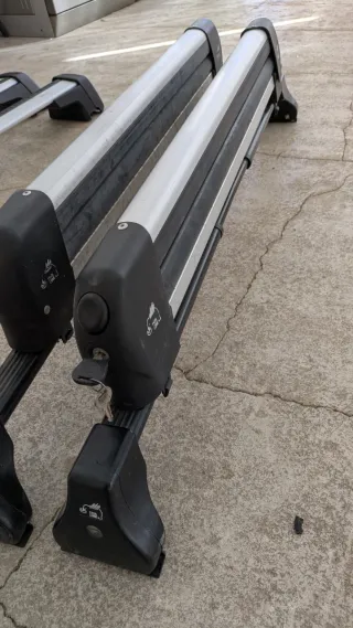 Barras con portaesquis universal