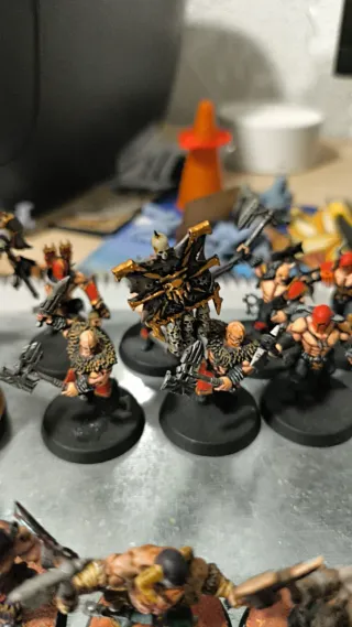 WARHAMMER TOW/ AOS 20 BÁRBAROS KHORNE