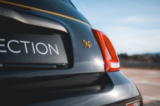 Abarth 595 1.4 SCORPIONEORO 165 2021