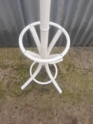 Perchero madera 185 cm de alto