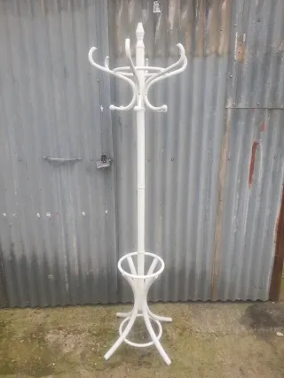 Perchero madera 185 cm de alto