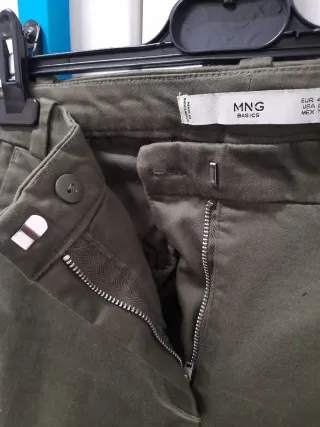 Pantalón Mango verde oliva