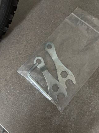 Bici infantil con ruedines incluidos como nueva