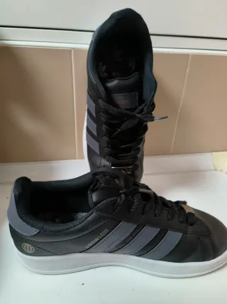 Zapatillas " Adidas "