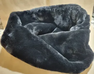 Scaldacollo in pelliccia RegalWear nero