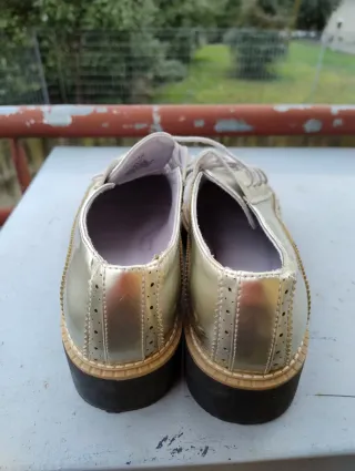 Scarpe donna oro eleganti