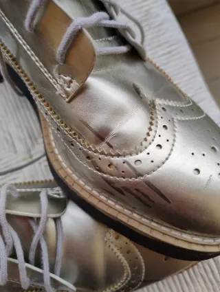 Scarpe donna oro eleganti