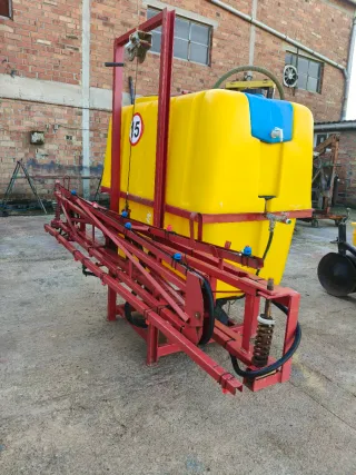 Pulverizador 800L