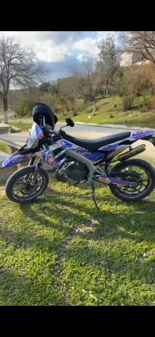 Aprilia SX 50cc Supermotard Morado/Plata